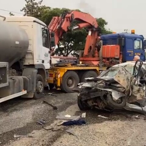 Οι πρώτες εικόνες από το τροχαίο δυστύχημα με έναν νεκρό στην Έδεσσα