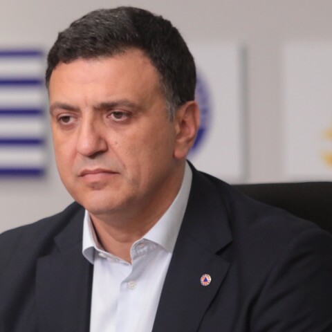 Έκτακτη ενημέρωση για τις πυρκαγιές από τον Βασίλη Κικίλια