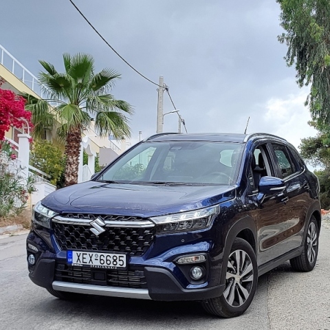 Suzuki S-CROSS