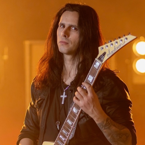 Gus G: Ο βιρτουόζος κιθαρίστας και ιδρυτής των Firewind δίνει 10 tips για νέους μουσικούς