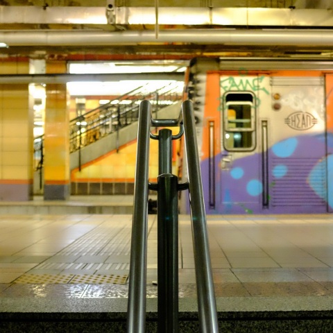 Δύο επιθέσεις εναντίων ανηλίκων σημειώθηκαν την Τετάρτη σε Μαρούσι και Κηφισιά - Τους αφαίρεσαν κινητά και προσωπικά αντικείμενα.