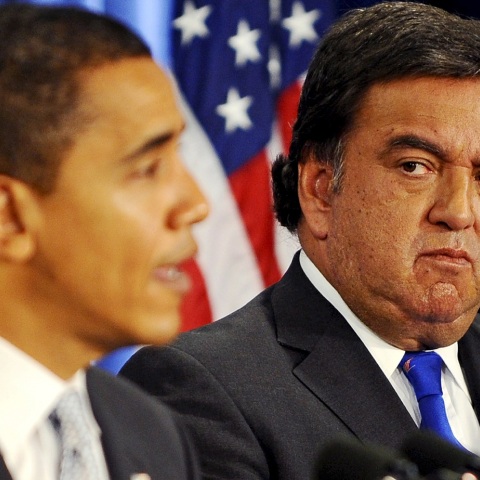 Απεβίωσε ο πρώην πρεσβευτής των ΗΠΑ στον ΟΗΕ που ειδικευόταν στη διαπραγμάτευση για την απελευθέρωση ομήρων, Μπιλ Ρίτσαρντσον.