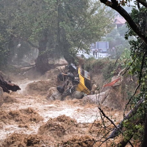 Ορμητικά νερά σε ρέμα στη Μαγνησία