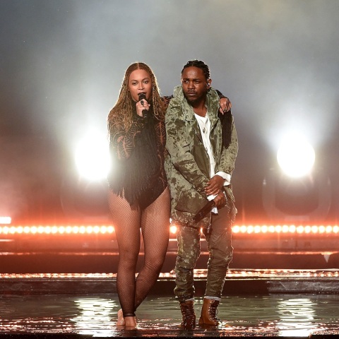 Δείτε την Beyoncé και τον Kendrick Lamar να ερμηνεύουν ζωντανά το «America Has a Problem» για πρώτη φορά
