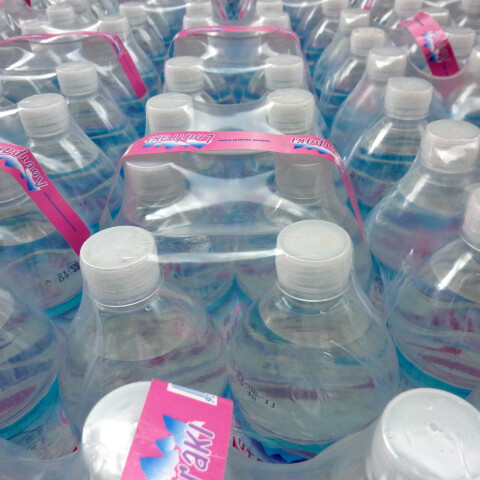 Εμφιαλωμένο νερό