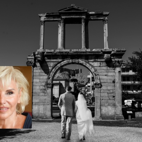 Φωτογράφιση γάμου στην Πύλη του Ανδριανού