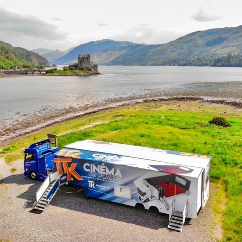 Σκωτία: Κινητός κινηματογράφος σε κίνδυνο μετά από 25 χρόνια στον δρόμο - Bουλευτές κλήθηκαν να βοηθήσουν στην εξασφάλιση χρηματοδότησης.