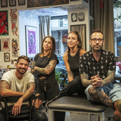 The Burning Eye Tattoo: Ο νέος χώρος για το τατουάζ που οραματίστηκαν οι Amok, Bloody Mary, Leah και Live2