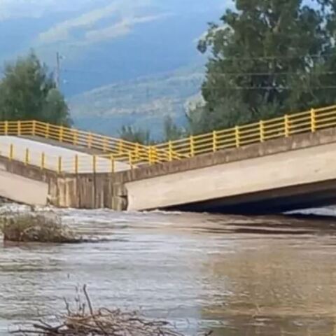 plimmires-gefyra-larisa