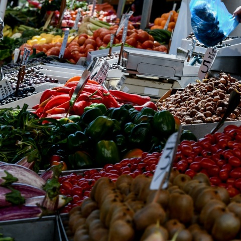 Τρόφιμα: Νέο κύμα ακρίβειας καταγράφεται μετά τις πρόσφατες ανατιμήσεις - Θεομηνίες και κόστη μεταφοράς επιβαρύνουν τους καταναλωτές - Ανακοίνωση του ΥΠΑΑΤ.