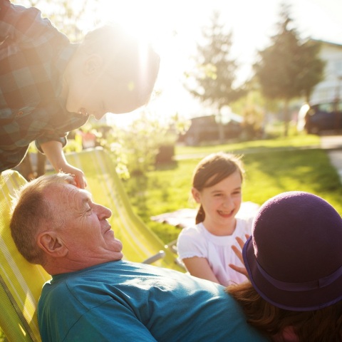 ΔΙΚΤΥΟ: Παρουσίαση της Έκθεσης της Επιτροπής Σοφών για το Μέλλον της Κοινωνικής Προστασίας και του Κράτους Πρόνοιας στην Ευρωπαϊκή Ένωση - Τα κυριότερα σημεία.
