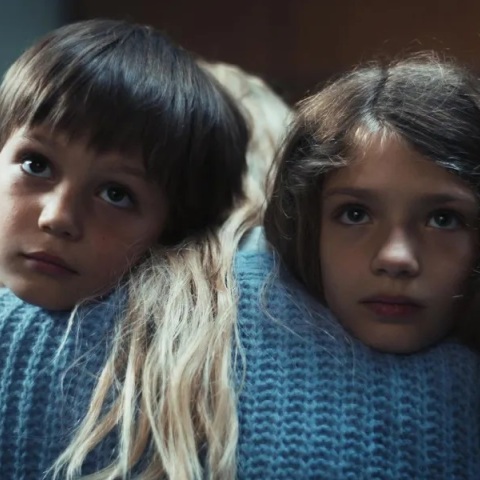 «Καλό μου Παιδί» στο Netflix: Ένα γερμανικό αστυνομικό θρίλερ γεμάτο ανατροπές, που βασίζεται στο βιβλίο «Liebes Kind» της Romy Haussmann