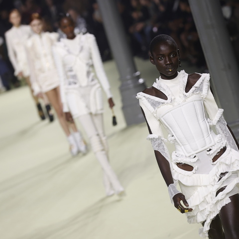 Πασαρέλα του οίκου μόδας Balmain
