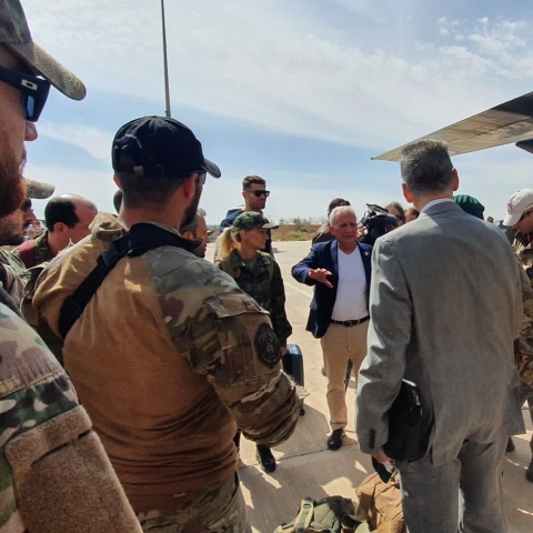 Τραγωδία στη Λιβύη: Η στιγμή της άφιξης της ελληνικής αποστολής, λίγο πριν το μοιραίο δυστύχημα - Τα ντοκουμέντα που φέρνει στο φως το The Libya Update.