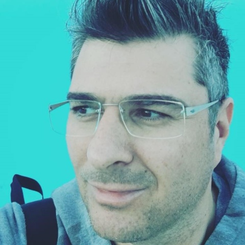 Ο στιχουργός Νίκος Μωραΐτης