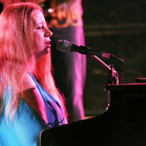 Ηράκλειο: Στη Λένα Πλάτωνος το βραβείο «Νίκος Καζαντζάκης» - Η πρωτοποριακή συνθέτρια και μουσικός τιμήθηκε στη γενέθλια πόλη της.