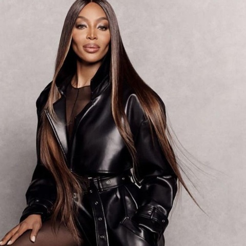 Η Ναόμι Κάμπελ σε μια συγκλονιστική εξομολόγηση ψυχής - Το διάσημο μοντέλο μίλησε για τον εθισμό σε ναρκωτικά και αλκοόλ - Πώς νίκησε την κατάχρηση ουσιών.