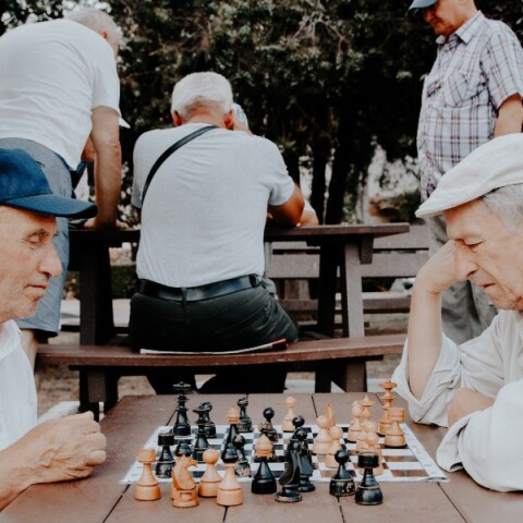 Nέα έκθεση για τον τρόπο μείωσης του κινδύνου της άνοιας