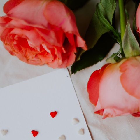 Ποιοι γιορτάζουν σήμερα 25 Σεπτεμβρίου; Το εορτολόγιο της Athens Voice σου τους θυμίζει. Μην ξεχάσεις να τους δώσεις τις καλύτερες ευχές σου!