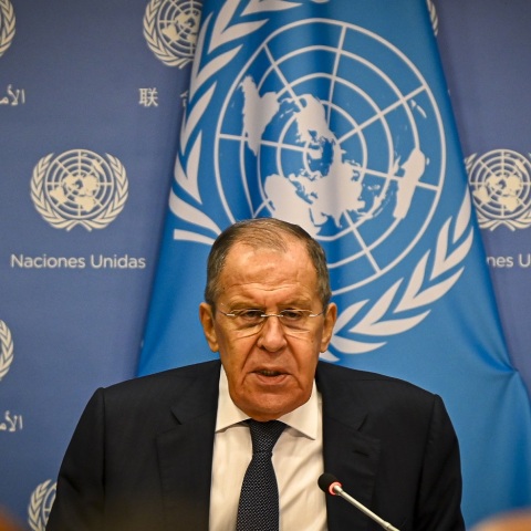 Ρωσία: Το ειρηνευτικό σχέδιο της Ουκρανίας και η προσπάθεια του ΟΗΕ για αναβίωση της συμφωνίας για τα σιτηρά «δεν είναι ρεαλιστικά», δηλώνει ο Λαβρόφ.