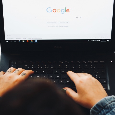 Σαν σήμερα 27 Σεπτεμβρίου: Τα γενέθλια της Google - Γιατί επιλέχθηκε η συγκεκριμένη ημερομηνία - Οι προκλήσεις που αντιμετώπισε στο πέρασμα του χρόνου. 