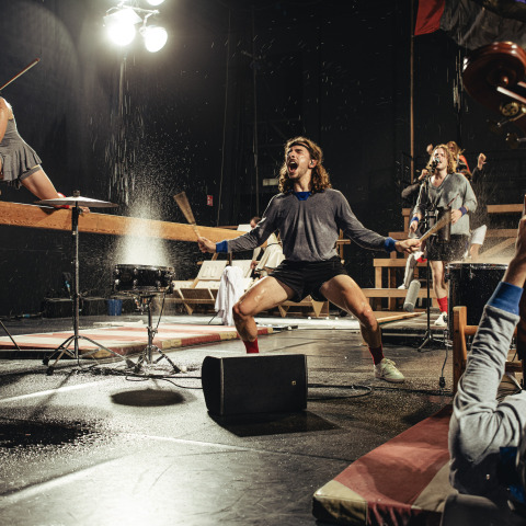 Miet Warlop, "One song"