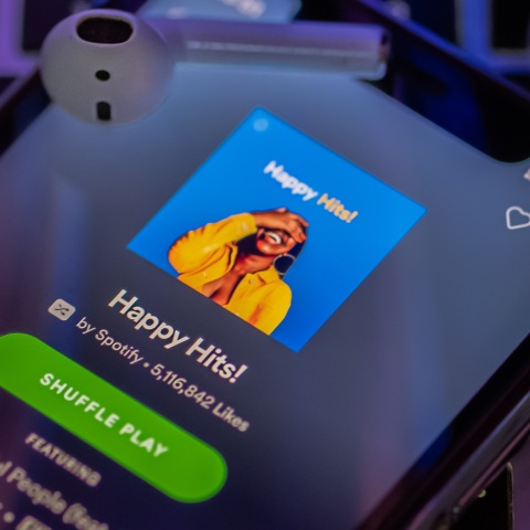 Το Spotify δεν θα απαγορεύσει εντελώς τη μουσική που δημιουργείται από τεχνολογία AI - Διευκρινίσεις από τον CEO της πλατφόρμας streaming.