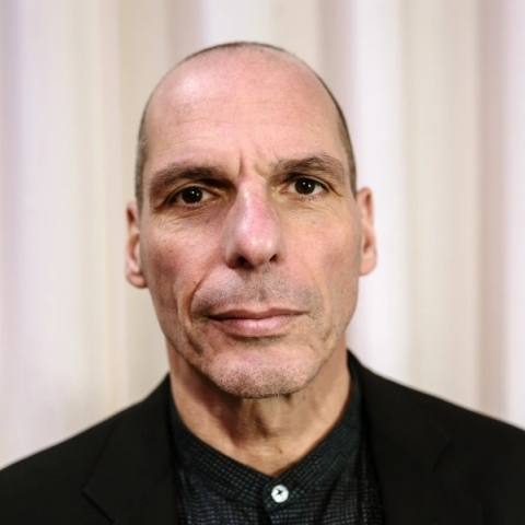 Γιάνης Βαρουφάκης: «Ο καπιταλισμός πέθανε. Τώρα έχουμε κάτι πολύ χειρότερο» 