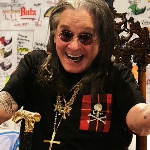 Ο Όζι Όσμπορν θέλει να ηχογραφήσει «ακόμα ένα άλμπουμ» και να επιστρέψει στις περιοδείες - Mίλησε για την ανάρρωσή του μετά την «τελική» χειρουργική επέμβαση.