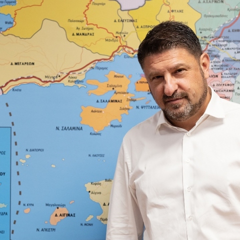 Νίκος Χαρδαλιάς – Συνέντευξη: O υποψήφιος Περιφερειάρχης Αττικής, επικεφαλής της παράταξης «Αττική Μπροστά», μιλάει στην Athens Voice