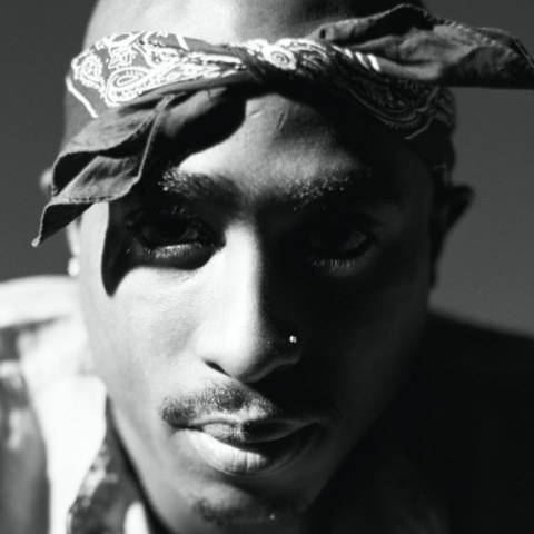 Ο Τούπακ Σακούρ 