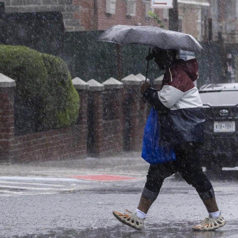 ΗΠΑ: Οι καταρρακτώδεις βροχές στη Νέα Υόρκη η «νέα κανονικότητα» λόγω της κλιματικής αλλαγής δηλώνει η κυβερνήτρια της Πολιτείας.