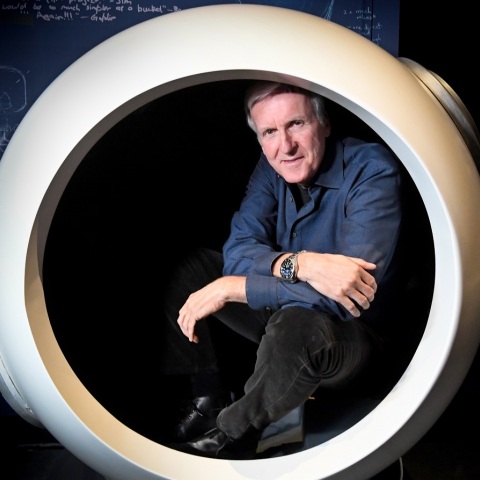 Τζέιμς Κάμερον: Η περιπέτεια στα γυρίσματα της ταινίας «Άβυσσος» που παραλίγο να του κοστίσει τη ζωή - Υποθαλάσσια γυρίσματα σε βάθος 30 μέτρων.