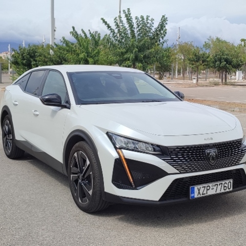 Μα πόση γοητεία μπορεί να κρύβει το νέο Peugeot 408;