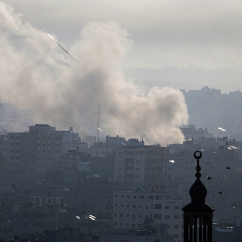 Επίθεση της Χαμάς στο Ισραήλ: Τουλάχιστον 40 Ισραηλινοί νεκροί και 740 τραυματίες - Νετανιάχου: «Είμαστε σε πόλεμο και θα νικήσουμε» - Όλες οι εξελίξεις.