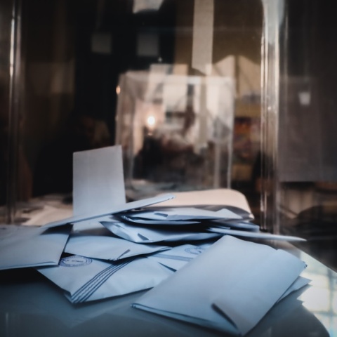 Δημοσκόπηση 