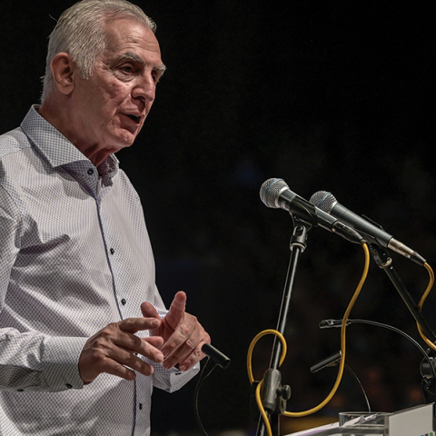 Ανδρέας Παχατουρίδης: Η Μαρία Μαυρικακη μιλάει με τον δήμαρχο που εξελέγη στο Περιστέρι για έκτη φορά