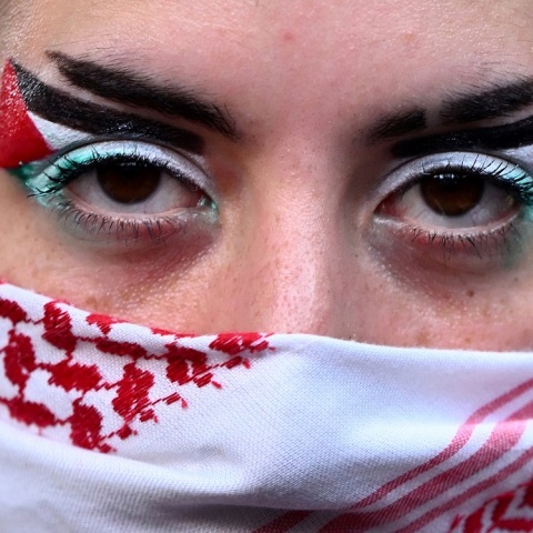 Γαλλία: Απαγορεύει τις φιλοπαλαιστινιακές διαδηλώσεις επικαλούμενη κίνδυνο «διατάραξης της δημόσιας τάξης» - Τι δηλώνει το ΥΠΕΞ για τη σχέση Ιράν - Χαμάς. 