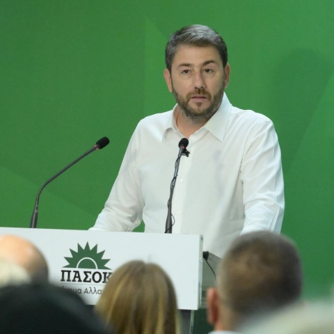 Νίκος Ανδρουλάκης: Ο πρόεδρος του ΠΑΣΟΚ επικοινώνησε με τον πατριάρχη Ιεροσολύμων, Θεόφιλο, για τις δραματικές εξελίξεις στη Μέση Ανατολή.