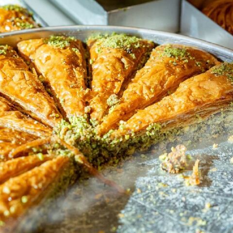 Τόλης Ζαχαροπλαστείο