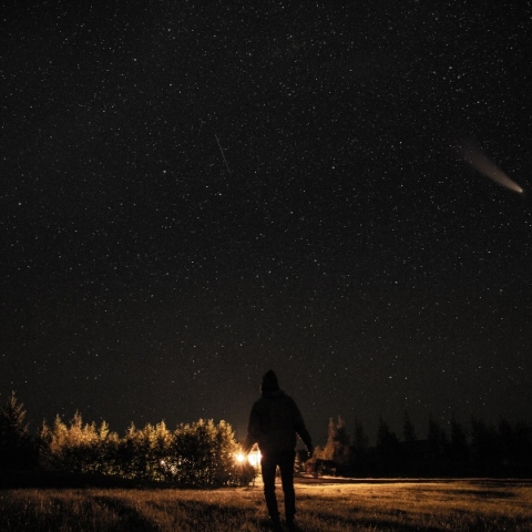 Avi Loeb: Ο Αμερικανοϊσραηλινός επιστήμονας μιλά για την εξωγήινη ζωή