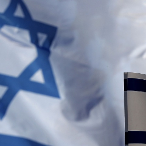 Ισραήλ: Εκατοντάδες Ισραηλινοί ειδικοί στον κυβερνοχώρο στήνουν «αίθουσα πολέμου» για να εντοπίσουν τους αγνοούμενους μετά την επίθεση της Χαμάς.