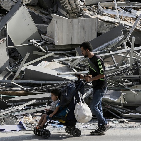 Ο Παγκόσμιος Οργανισμός Υγείας λέει ότι χρειάζεται επειγόντως πρόσβαση στη Γάζα για τη διανομή βοήθειας και ιατρικών προμηθειών. 