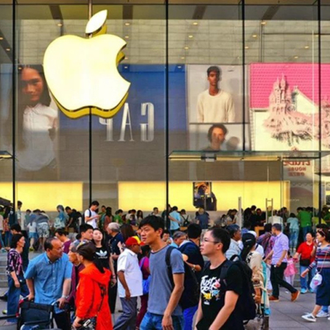 Μεγάλα μεγέθη, πελώριες καταναλώσεις, τεράστιες εκπομπές