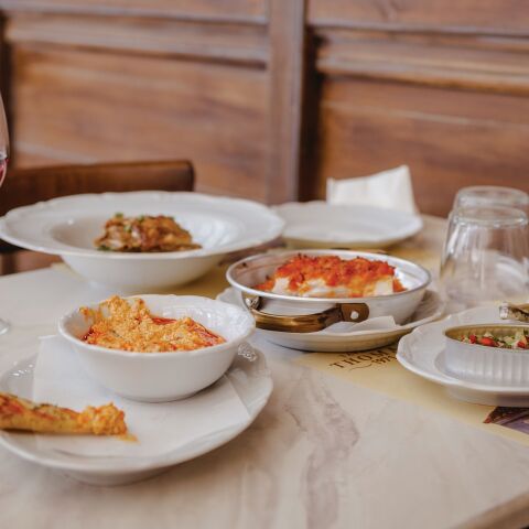 6 νόστιμες στάσεις στο Κουκάκι