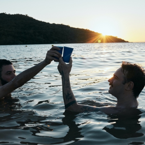 Η παραμέληση της ανδρικής φιλίας και οι επιπτώσεις της στην ψυχική και σωματική υγεία