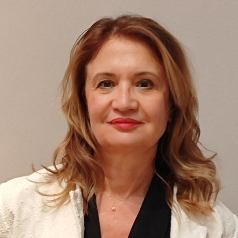 Ιστορίες για τη Γυάλινη Οροφή: Η ιστορία της Δρ Άννας Καραπαναγιώτου (Διευθύντρια Εθνικού Αρχαιολογικού Μουσείου) στη στήλη που ενώνει τις γυναίκες από τη Story Mentor.