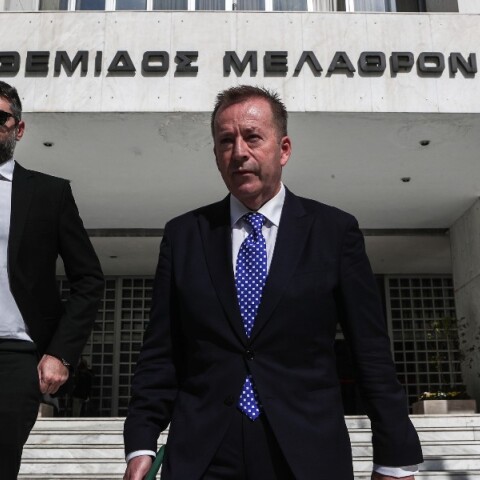 Ο ΣΥΡΙΖΑ-ΠΣ κατέθεσε μηνυτήρια αναφορά στην Εισαγγελία του Αρείου Πάγου κατά Αυγενάκη-Αγοραστού