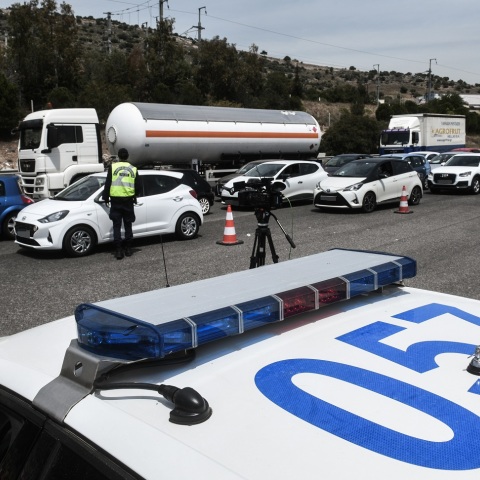 Αυξημένα μέτρα της Τροχαίας σε όλη την επικράτεια κατά τον εορτασμό της 28ης Οκτωβρίου - Απαγόρευση κυκλοφορίας των φορτηγών άνω των 3,5 τόνων.
