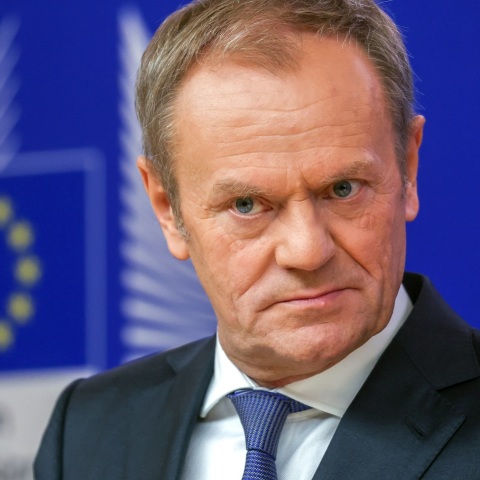 Ο Ντόναλντ Τουσκ δεσμεύεται στις Βρυξέλλες να αποκαταστήσει τη θέση της Πολωνίας στην Ευρωπαϊκή Ένωση - Έχει διαταραχθεί εξαιτίας της προηγούμενης κυβέρνησης.